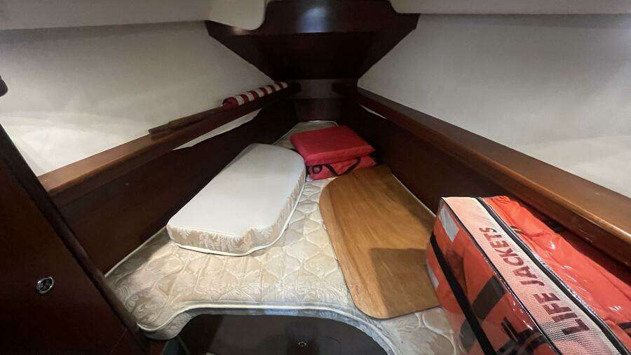 2006 Beneteau Oceanis 323