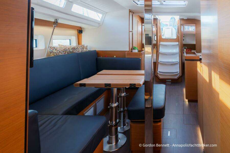 2022 Jeanneau Sun Odyssey 440