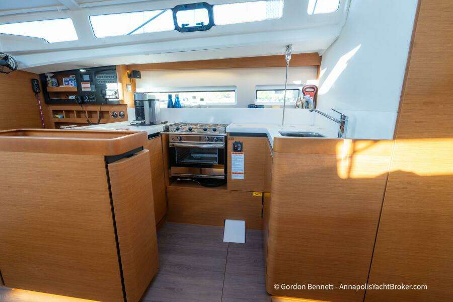 2022 Jeanneau Sun Odyssey 440
