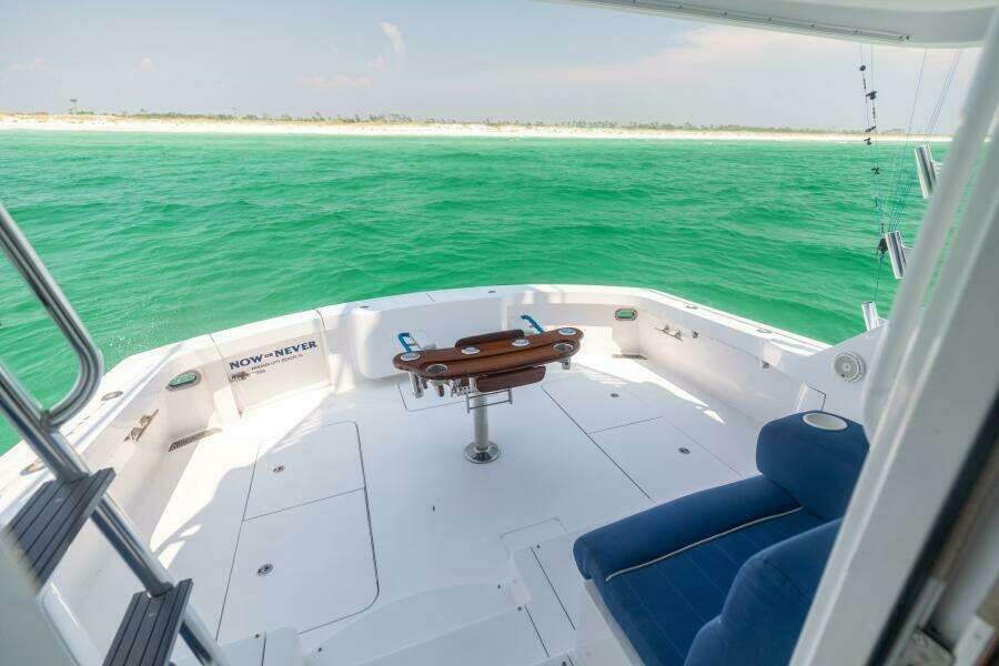 2008 Hatteras 60 Convertible  Cockpit 3