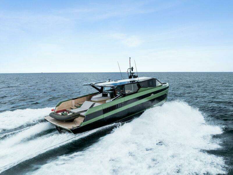 2025 Wally Wallywhy 100