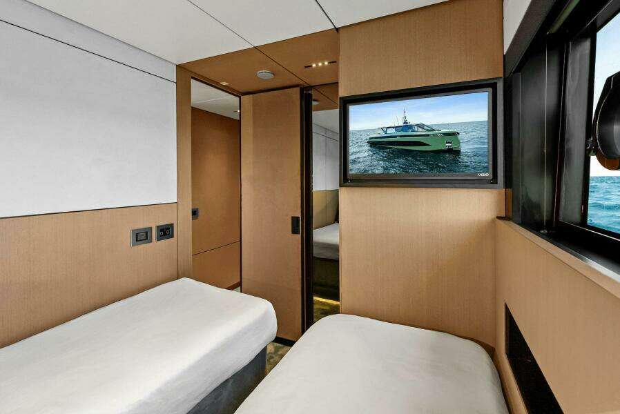 2025 Wally Wallywhy 100