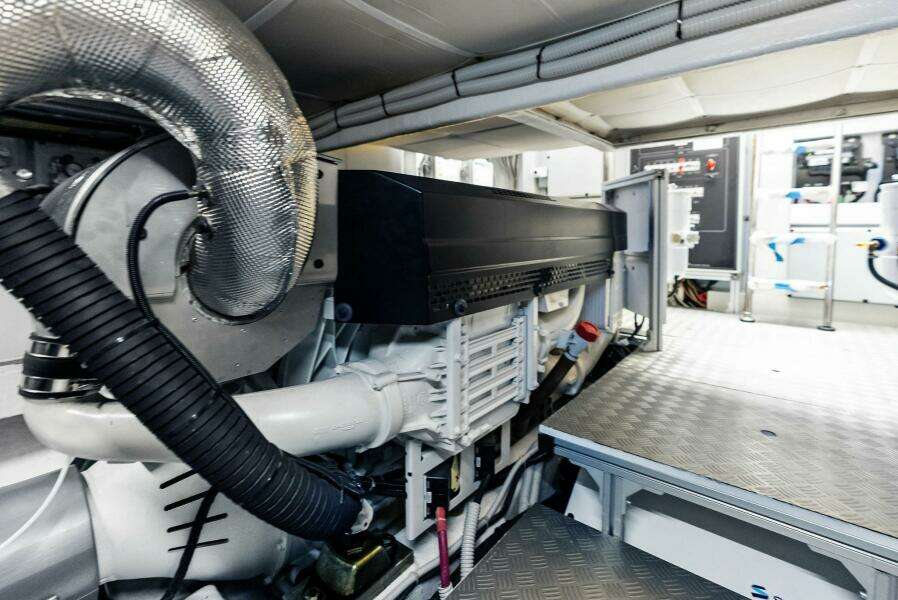 2025 Wally Wallywhy 100