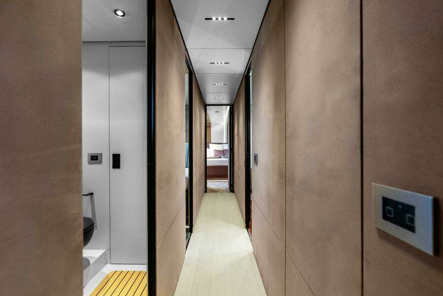 2025 Wally Wallywhy 100