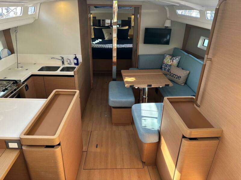 2021 Jeanneau Sun Odyssey 440
