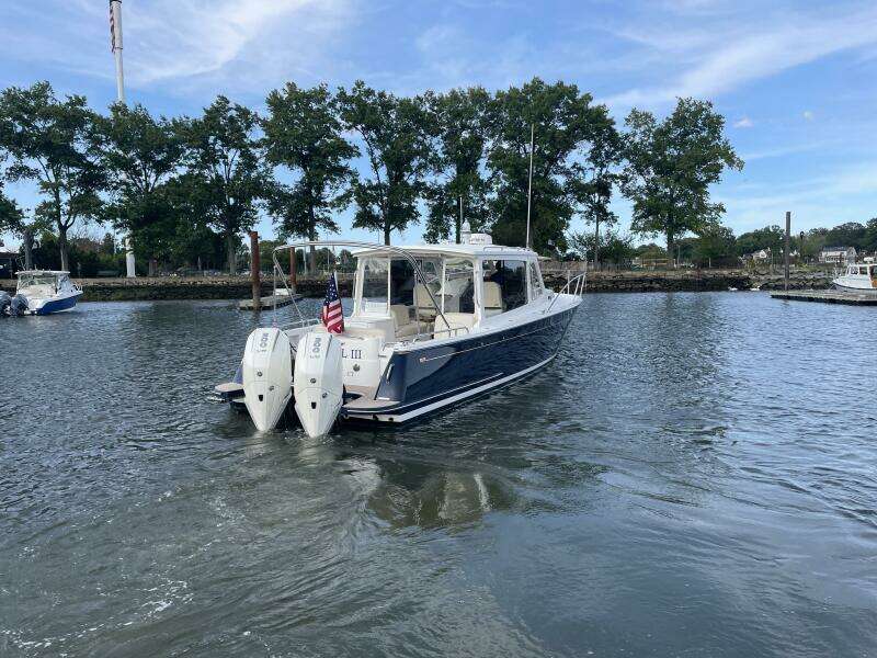 2023 MJM 35 Eagle III starboard hind quarter