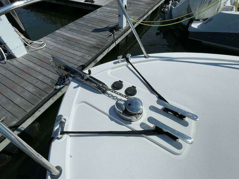 2023 MJM 35 windlass system