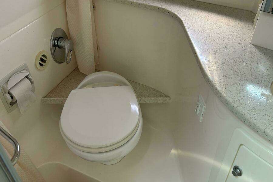 2016 Regal 35 Sport Coupe