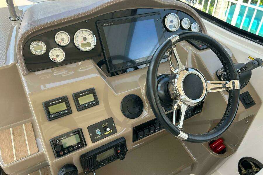 2016 Regal 35 Sport Coupe