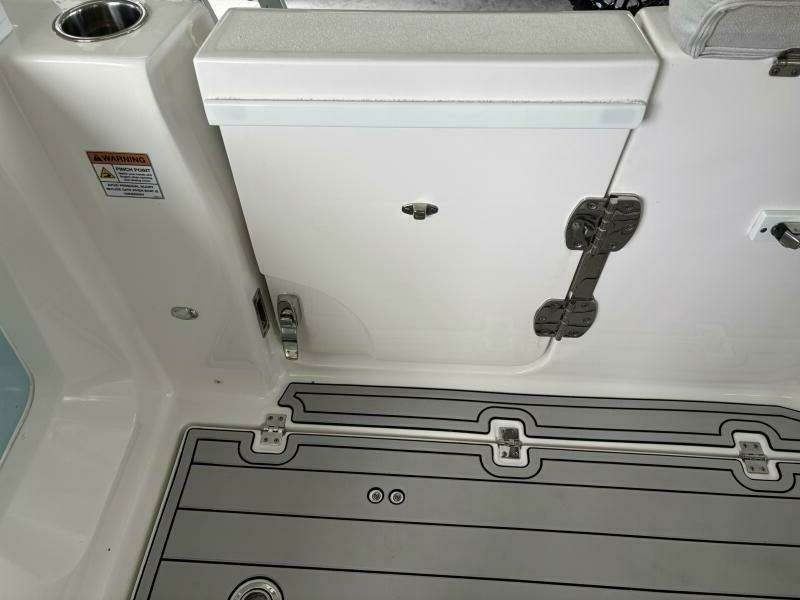 2021 Sea Fox 288 COMMANDER