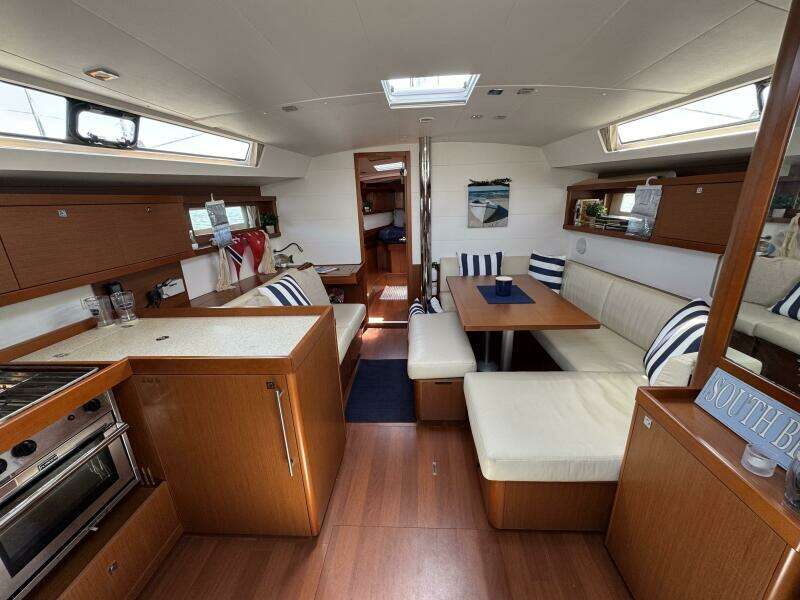 2013 Beneteau Oceanis 45