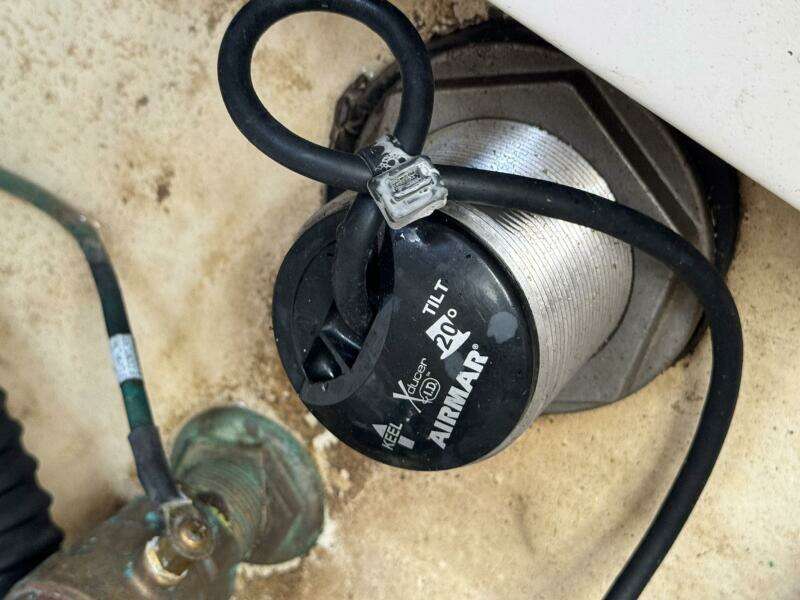 2021 Robalo 246 Cayman