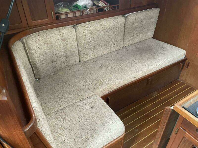 1989 Bayfield 36 Cutter