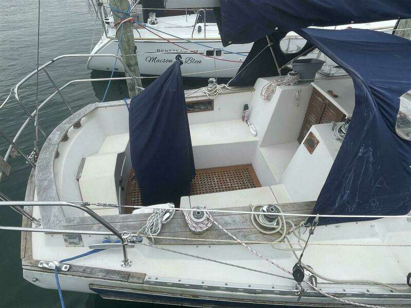 1989 Bayfield 36 Cutter