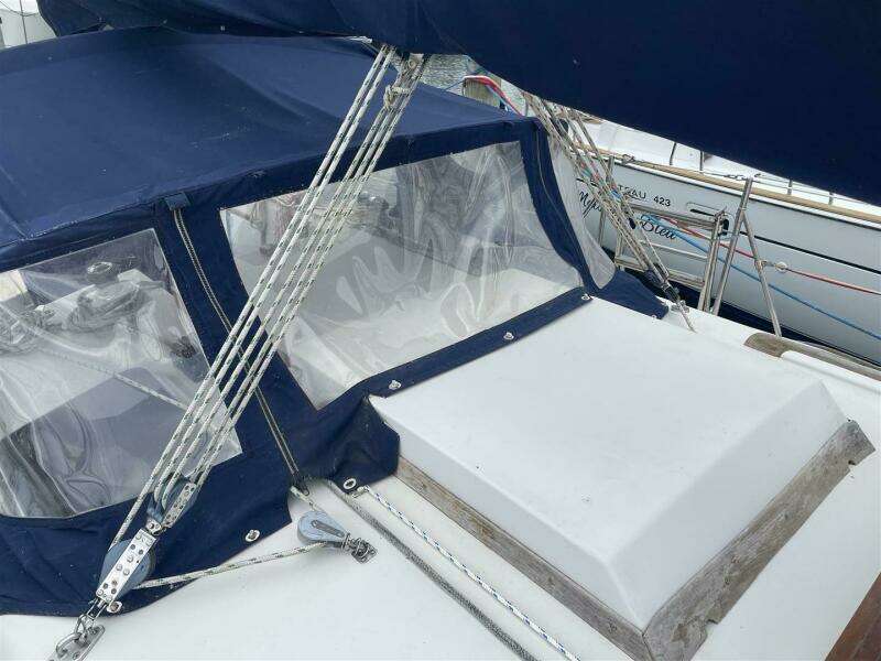 1989 Bayfield 36 Cutter