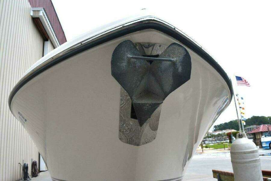 2011 Pursuit DC 265 Dual Console