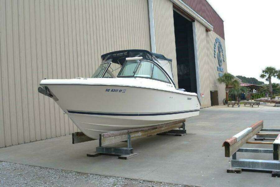 2011 Pursuit DC 265 Dual Console