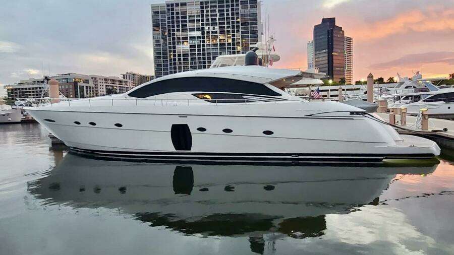 Pershing 72 Uptown Girl- Profile