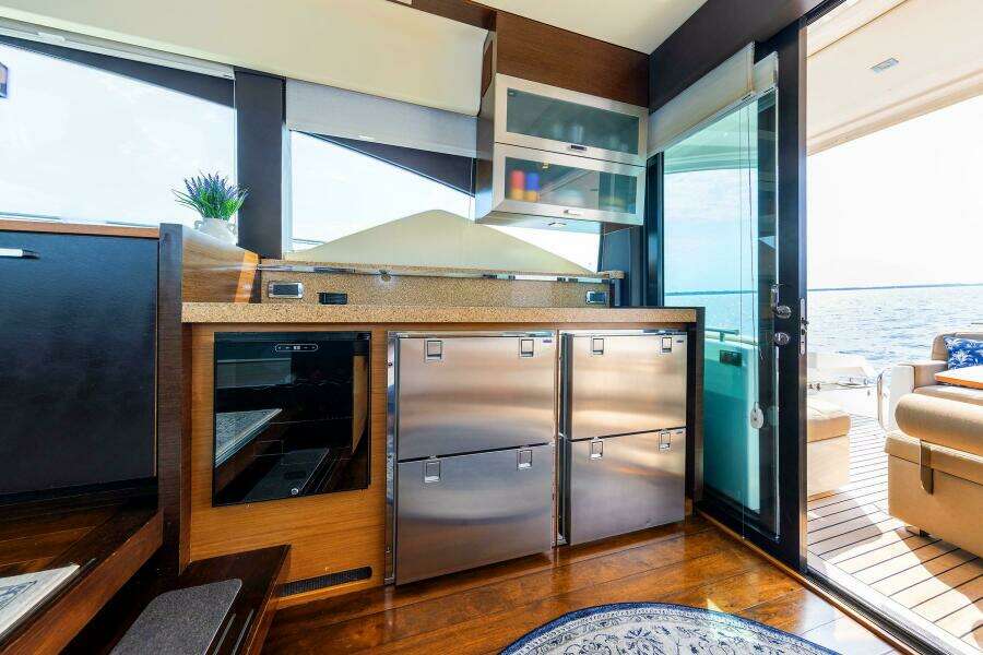 2014 Tiara Yachts 5000 Express