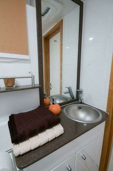 09 Head Sunreef 62 Charlotte Interior 2513 1