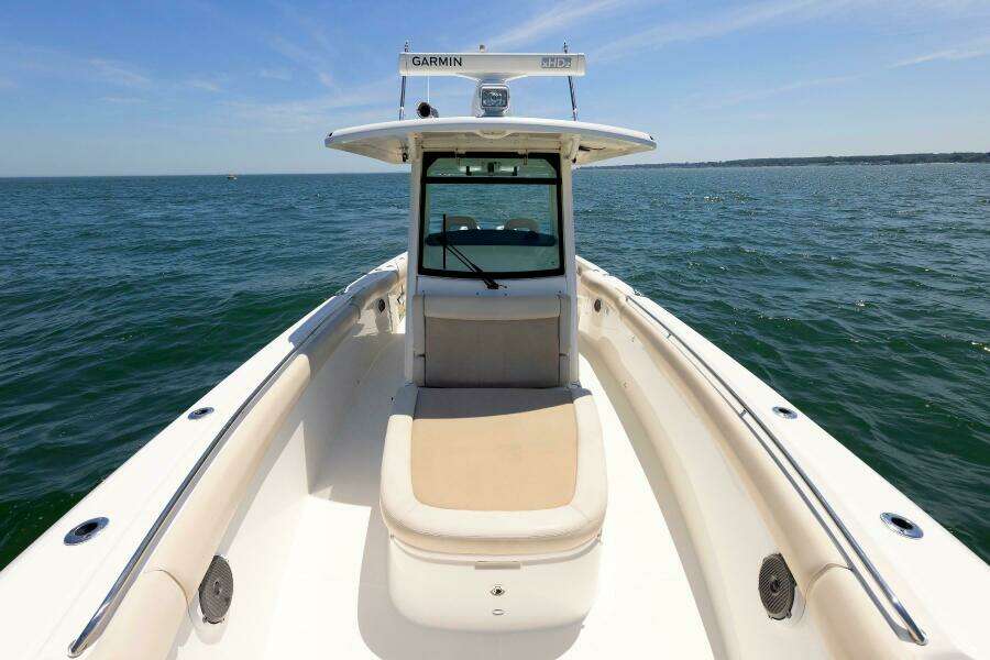 2016 Boston Whaler 330 Outrage