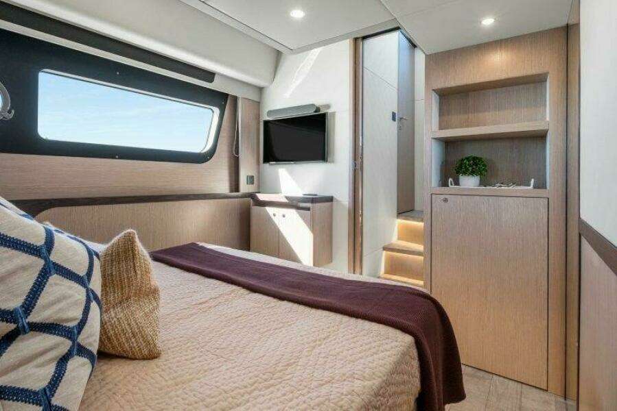 2026 Absolute 48 Coupe