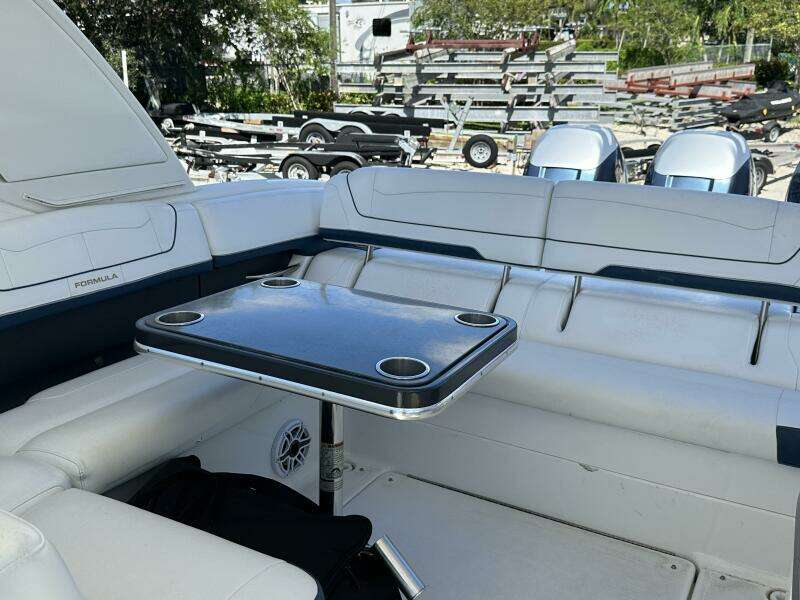 2021 Formula 350 Crossover Bowrider OB