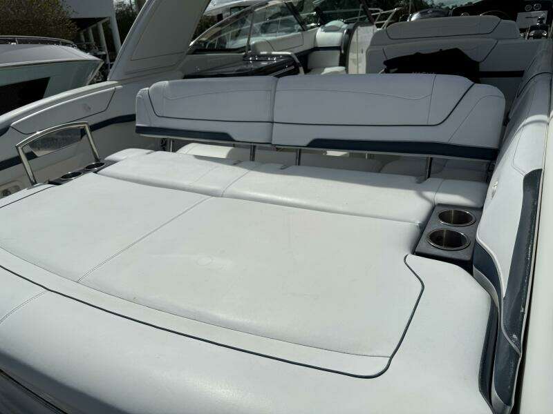 2021 Formula 350 Crossover Bowrider OB