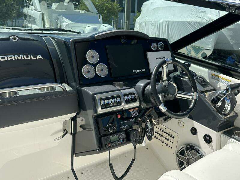 2021 Formula 350 Crossover Bowrider OB