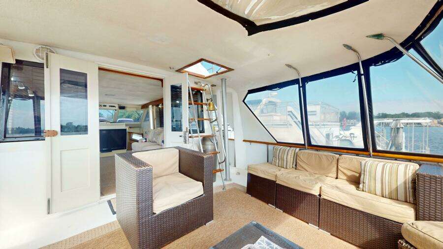 1974 Hatteras Motor Yacht