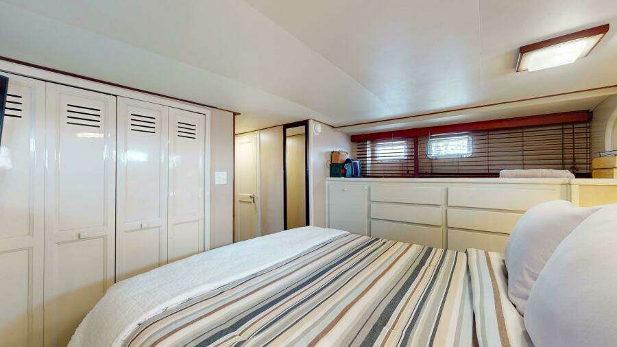 1974 Hatteras Motor Yacht
