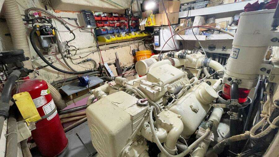 1974 Hatteras Motor Yacht