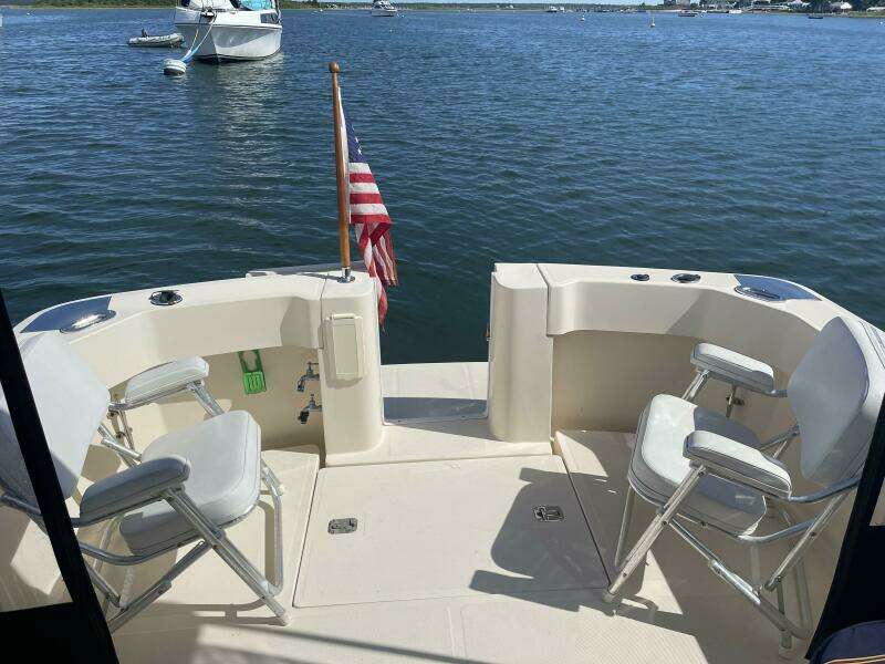 2005 Mainship 30 Pilot II
