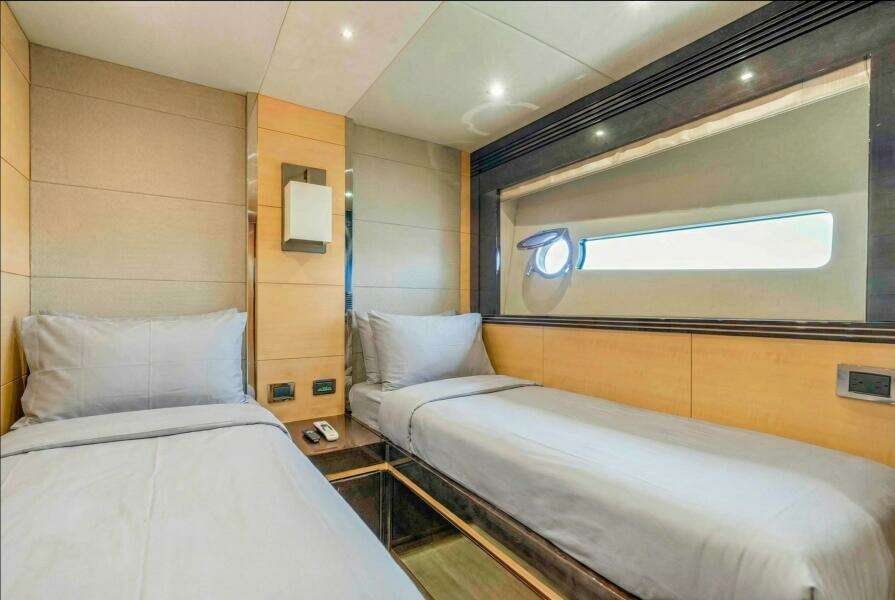 2014 Sunseeker Predator