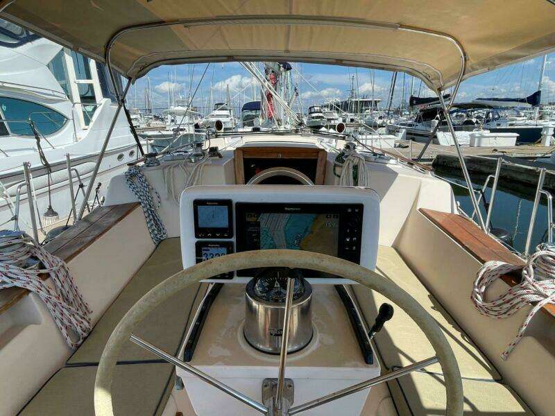 1995 Island Packet 40