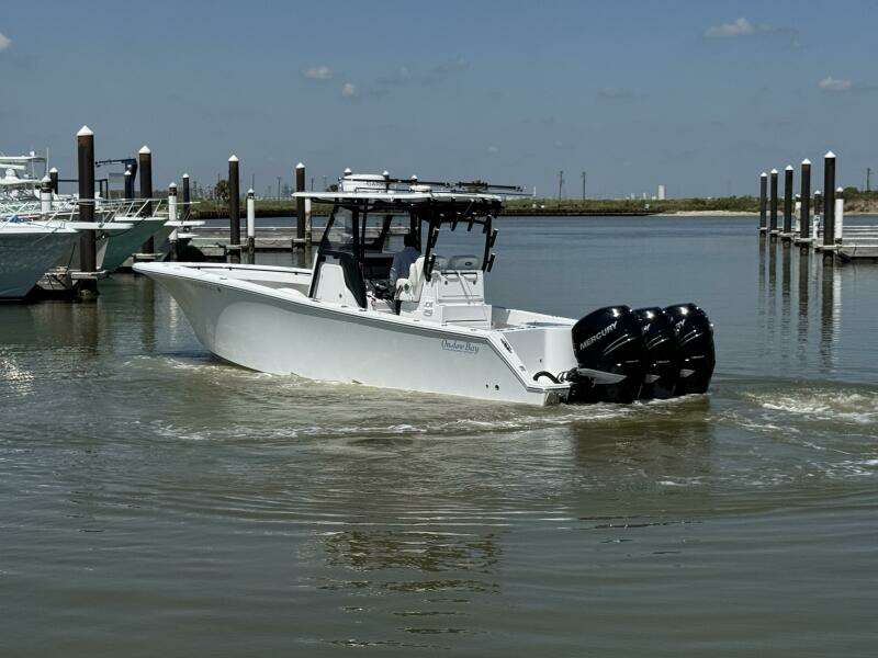 2022 Onslow Bay 33 TE