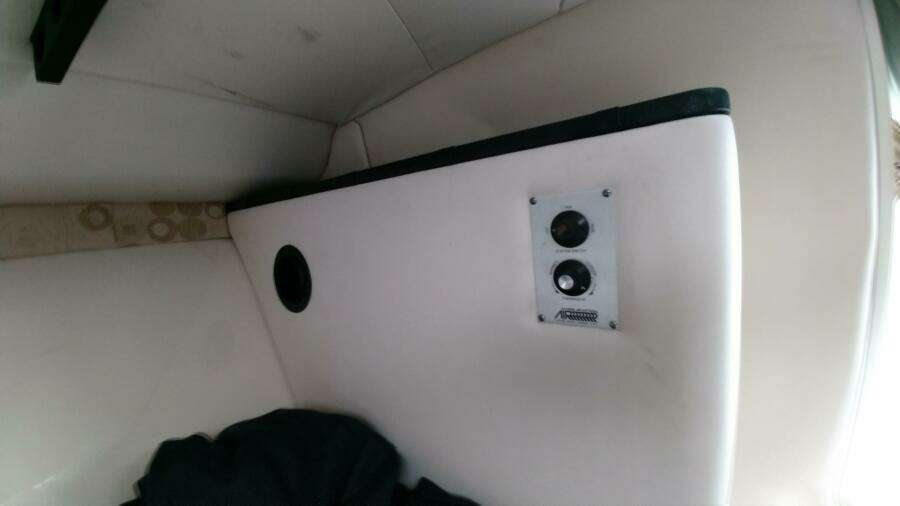 2006 Wellcraft 352 Sport