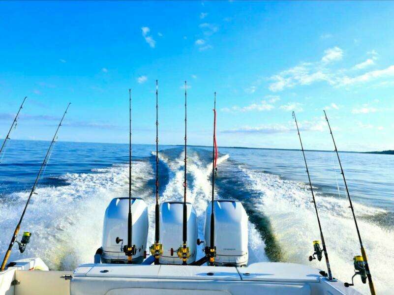 2006 Wellcraft 352 Sport