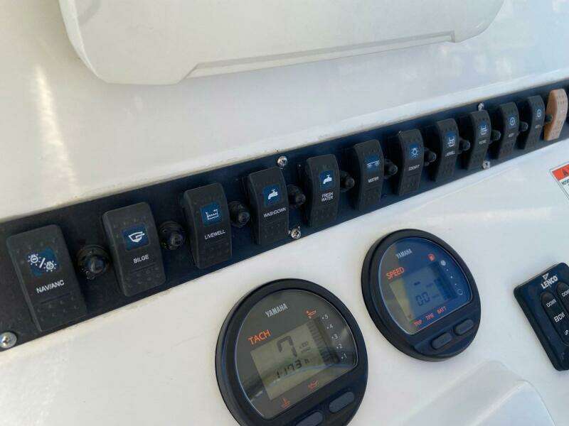 2015 Sea Hunt Ultra 234