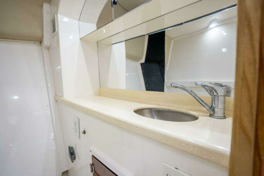 2004 Stolper 38 Express