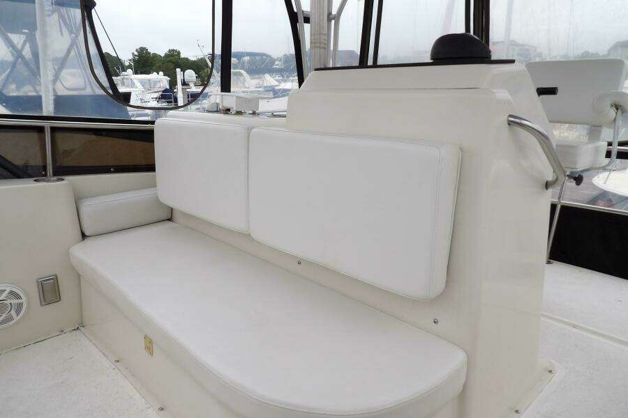 1991 Silverton 41 Convertible