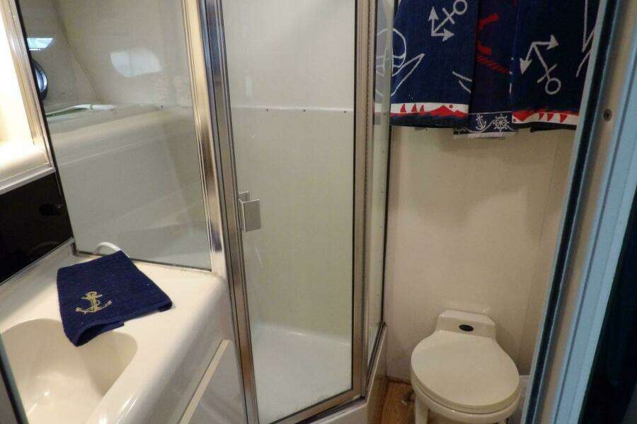 1991 Silverton 41 Convertible