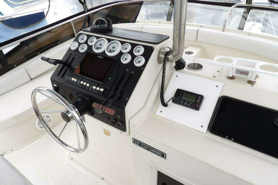 1991 Silverton 41 Convertible