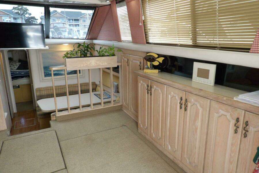 1991 Silverton 41 Convertible