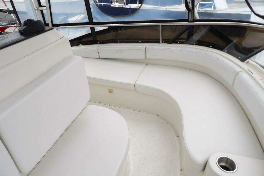 1991 Silverton 41 Convertible