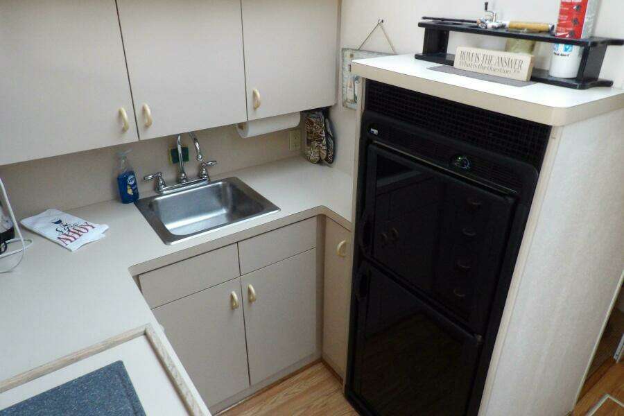 1991 Silverton 41 Convertible