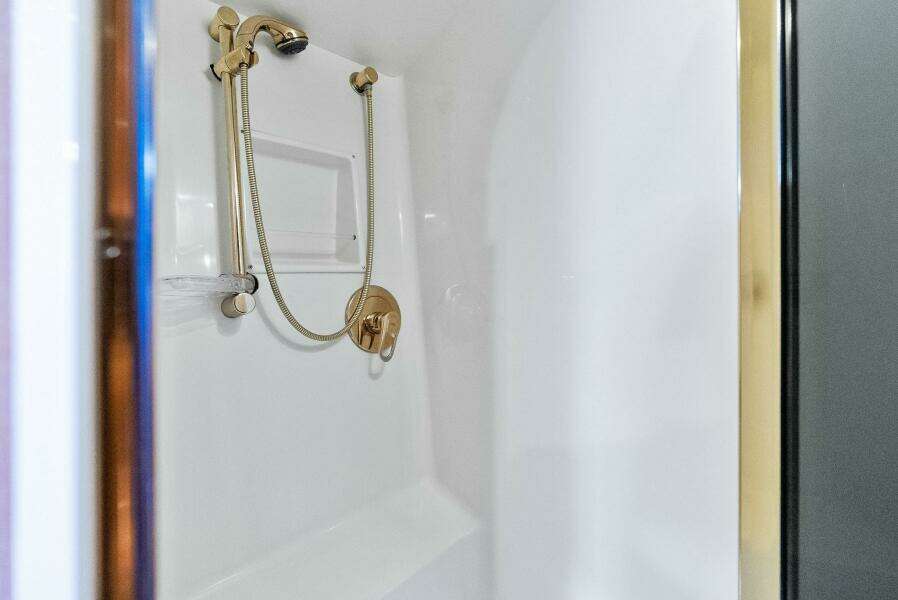 2006 Viking 61 Convertible KNOT ON CALL