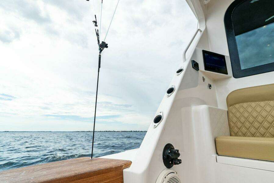 2006 Viking 61 Convertible KNOT ON CALL