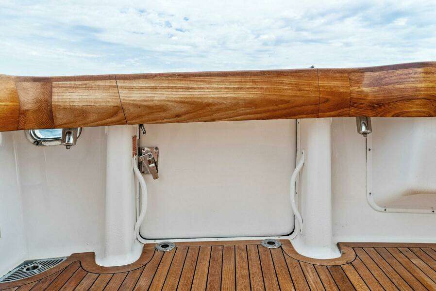 2006 Viking 61 Convertible KNOT ON CALL