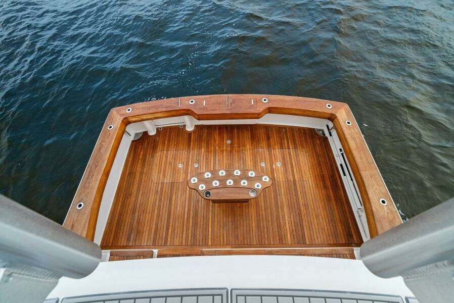 2006 Viking 61 Convertible KNOT ON CALL